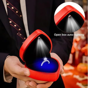 Ring Box with LED Light, Heart Shape Jewellery Gift Box Auto Lighted up Ring Boxes for Jewellery Earring Case Diamond Luxury Storage Display Holder for Engagement Proposal Wedding New Year (Red)
